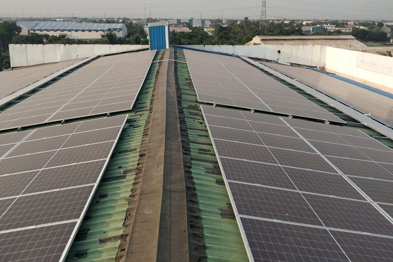 121 kWp rooftop solar array on GI sheet at a factory in Mahindra World City, Chennai